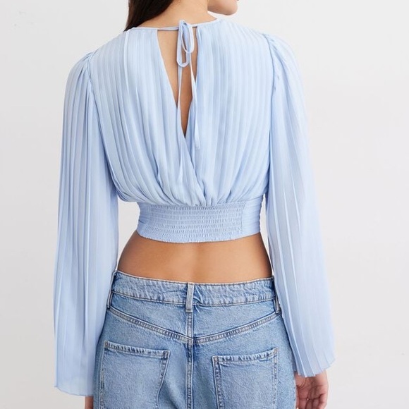 NWT Dynamite Pleated Blouse - Picture 2 of 6